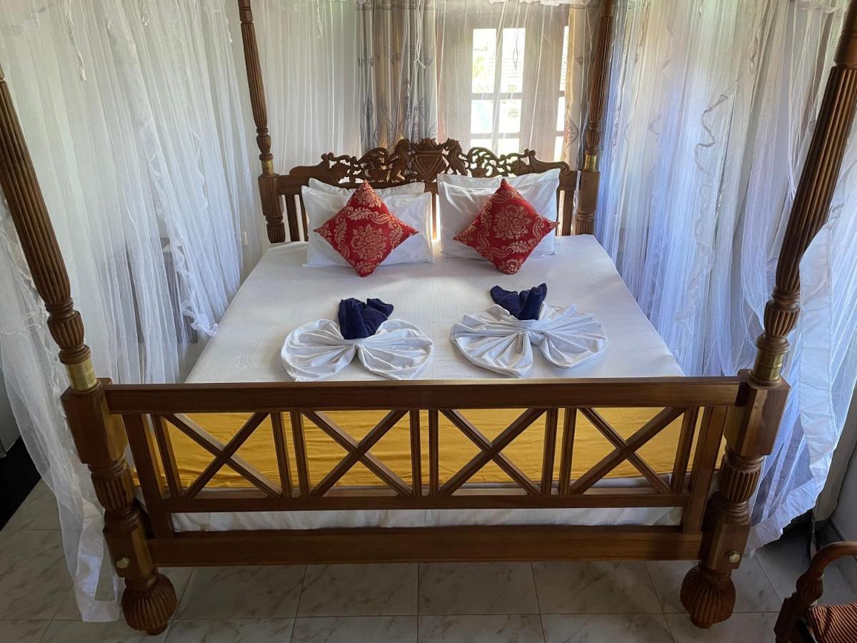 Flamingo Guest House Unawatuna Kültér fotó