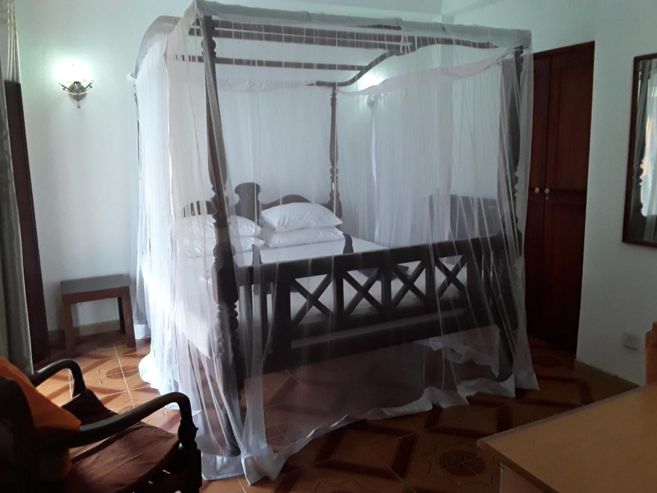 Flamingo Guest House Unawatuna Kültér fotó